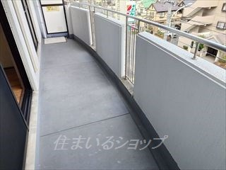 サンパレス香川のバルコニー|広く明るいバルコニー