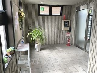 サンパレス香川のエントランス