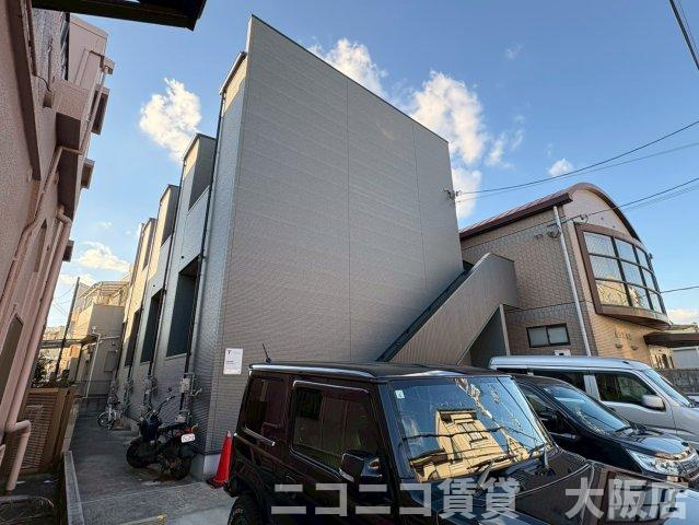 東大阪市新家西町のアパートの外観
