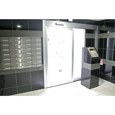 XEBEC巣鴨の内装