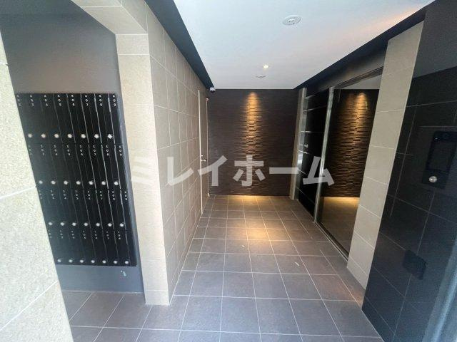 エスグランデ大森のエントランス