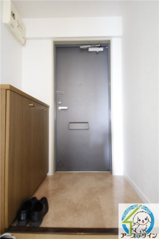 サンタウン明石ウエストの玄関|※類似写真
