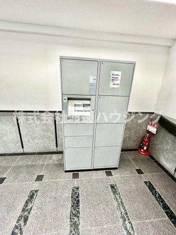 メゾンドール吹田のその他共用部分|宅配BOX付いてます