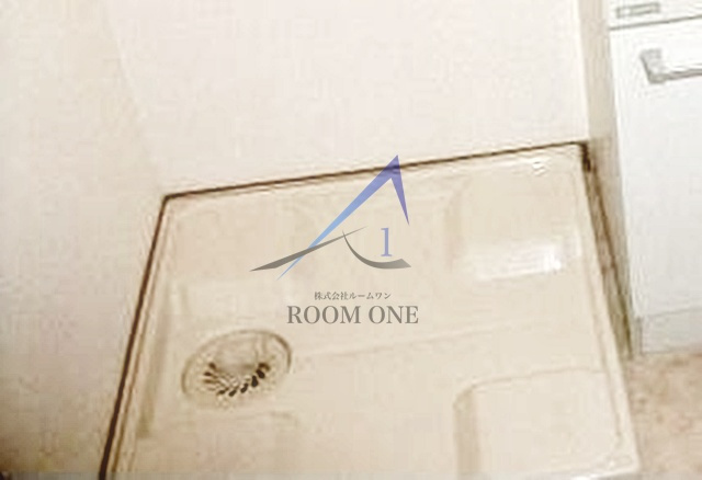 関町ユキハイツの設備|洗濯機置き場です。