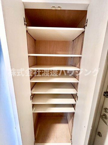 アーバンコート カサンドラXの収納|玄関収納