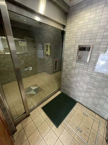 セントレジスMのエントランス