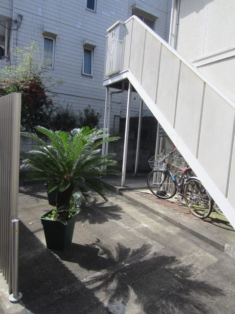 カトレアハイツのエントランス|★アプローチ★