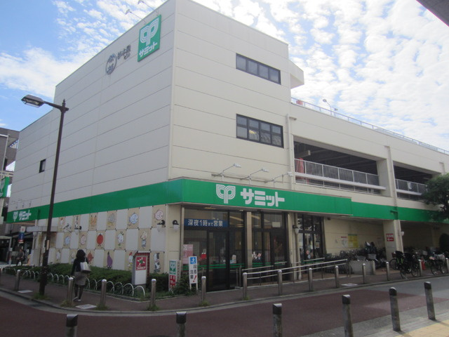 カトレアハイツのその他|駅前の大型スーパー