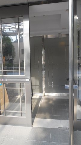 パレステュディオ本郷後楽園のエントランス