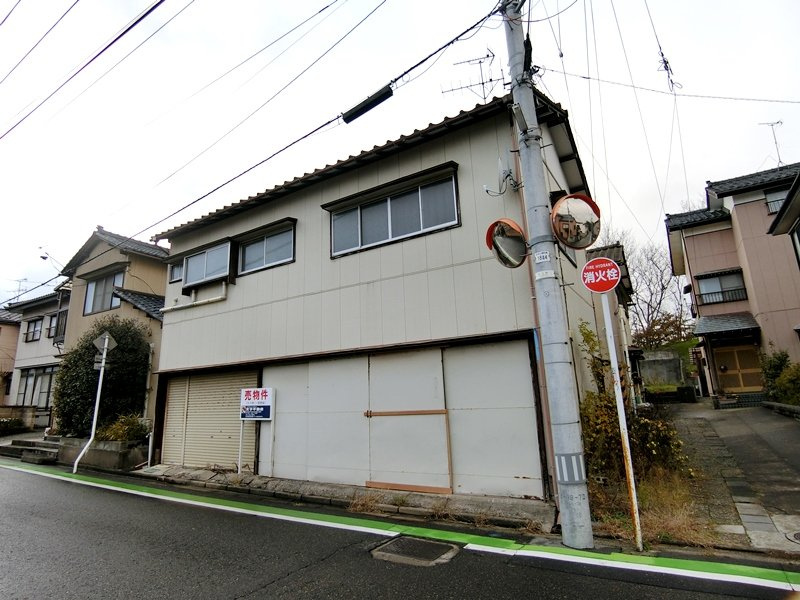 新潟市中央区四ツ屋町2丁目の外観