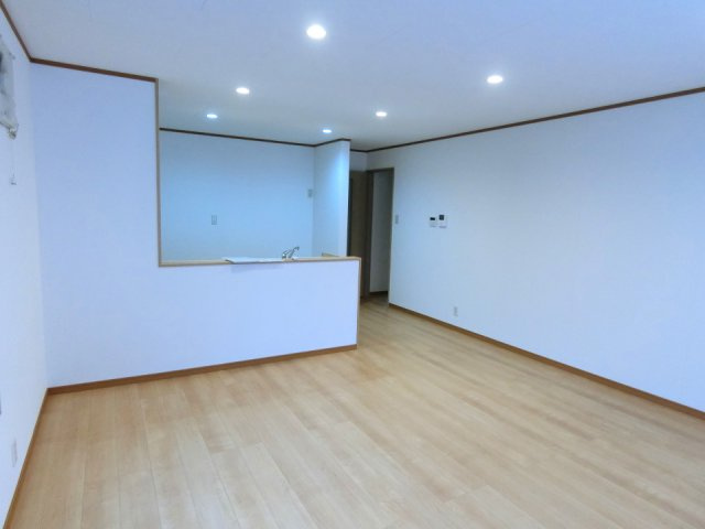 新潟市中央区出来島2丁目　中古戸建の洋室