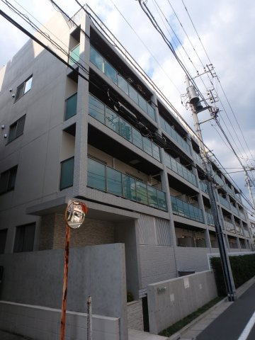 カスタリア本駒込の外観