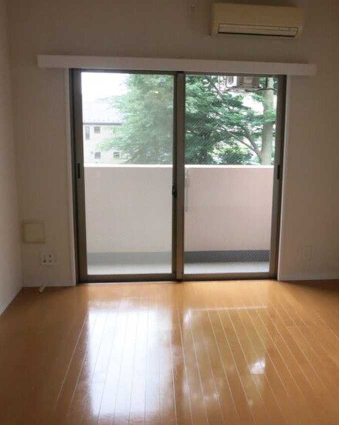 KDXレジデンス用賀　ペット相談　南向き　角部屋のバルコニー