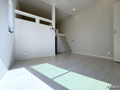 【居間・リビング】 | CasaViola栄生 | 使いやすいリビングです