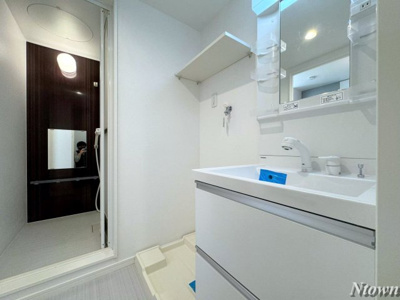 【洗面所】 | CasaViola栄生 | 忙しい朝には欠かせない洗面所です