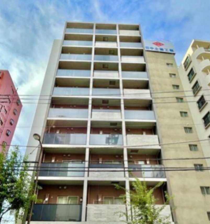 レジディア三軒茶屋Ⅲ　1Fコンビニ　トランクルーム　礼金０の外観