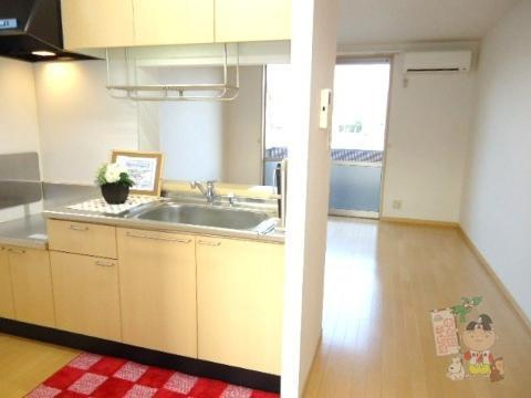 シャーメゾンフェリス壱番館の居間・リビング|リビング