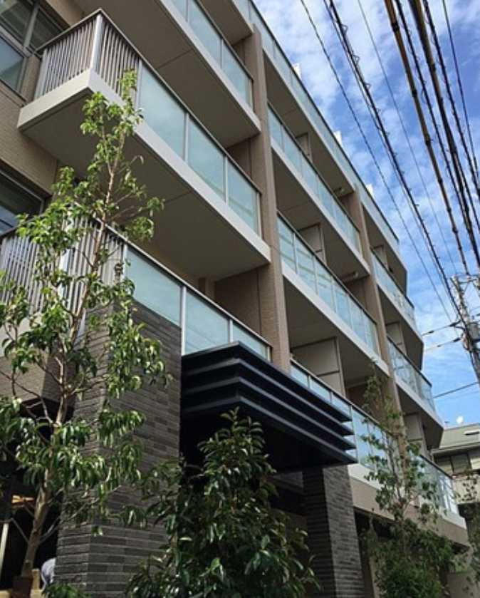 ザ・パークハビオ三軒茶屋テラス　ペット相談可　楽器相談可　バイク置き場の外観