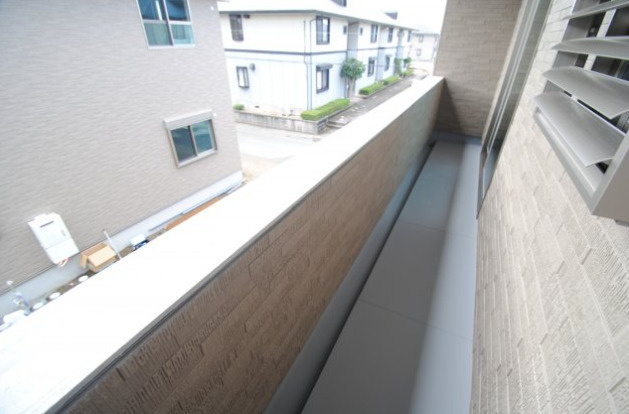 CLAN・K A棟のバルコニー|陽当たり良好なバルコニーです