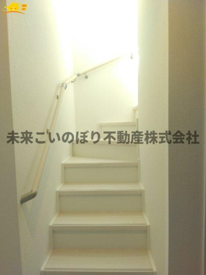 【内装】 | GRAFARE伊奈町栄4期 | 階段スペースには手すりがついており安心です