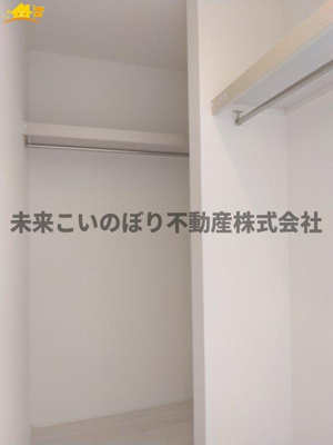 【収納】 | GRAFARE伊奈町栄4期 | たくさん収納可能なウォークインクローゼットがあるので、収納家具を置かずにお部屋がスッキリ！