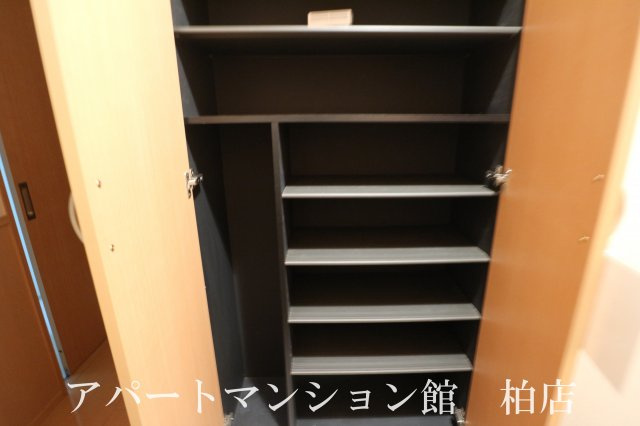 グランドソレイユＡの収納