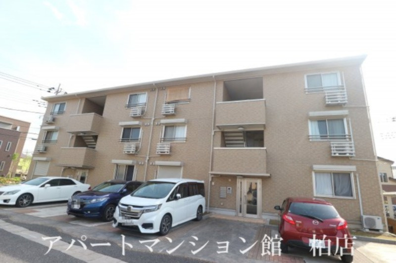 グランドソレイユＡの外観