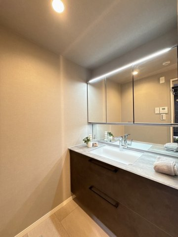 【キッチン】 | ★仲介手数料無料★クロスエアタワー(高層階につき眺望良好　バルコニーから富士山が望めます）