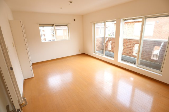 ベルカーサの洋室