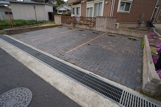 ベルカーサの駐車場