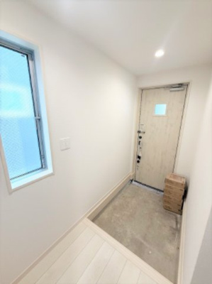 【外観】 | 【仲介手数料３６０万円が無料！】■ | 【諸費用３６０万円ＯＦＦ！】
■決算特別キャンペーン！「物件概要」の「諸費用」欄をご覧下さい！
■住宅性能評価６項目で最高評価
■高断熱仕様
■省エネ性能ラベル
■太陽光パネル（１号棟）
■内覧可能