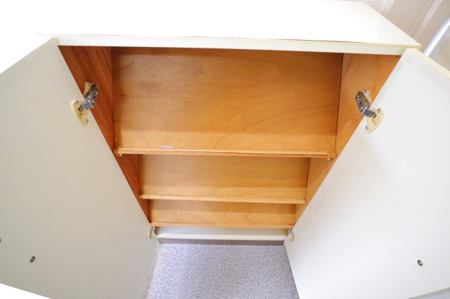 諏訪東生駒ビルの収納