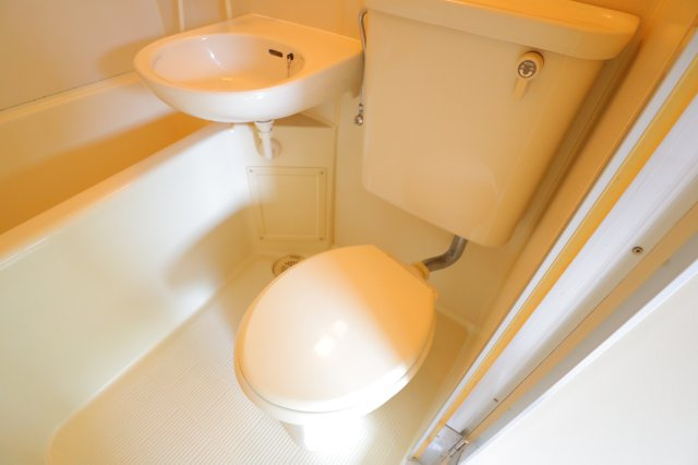 諏訪東生駒ビルのトイレ