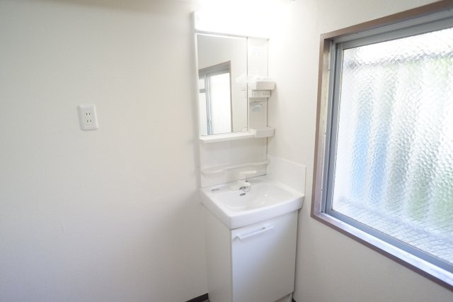 聖和ハイツ生駒の洗面所