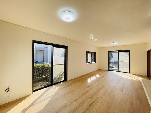 【居間・リビング】 | 糟屋郡新宮町下府７丁目　戸建て