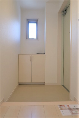 【玄関】 | ファボーレふれあいの丘