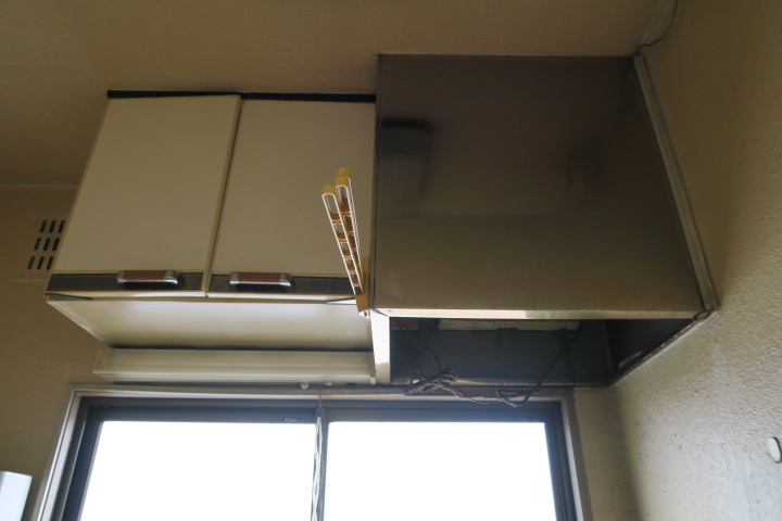 星川ビルのキッチン|上野の貸店舗・貸事務所。
「星川ビル」のことなら(株)メイワ・エステートへ