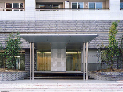 渋谷アインスのエントランス