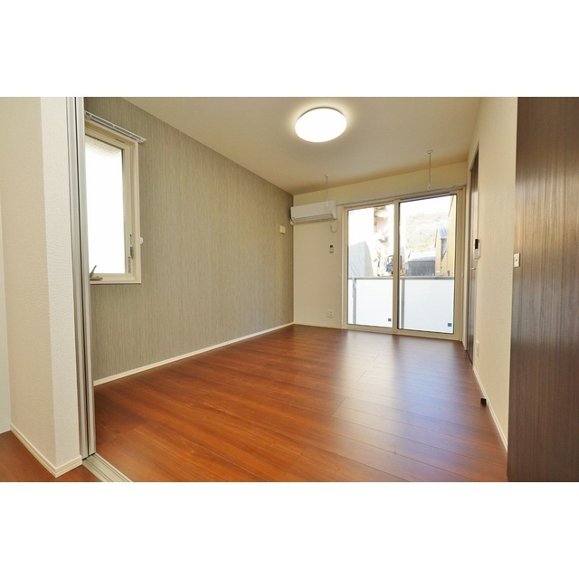 Casa　Primeraの居間・リビング|洋室　10.4帖