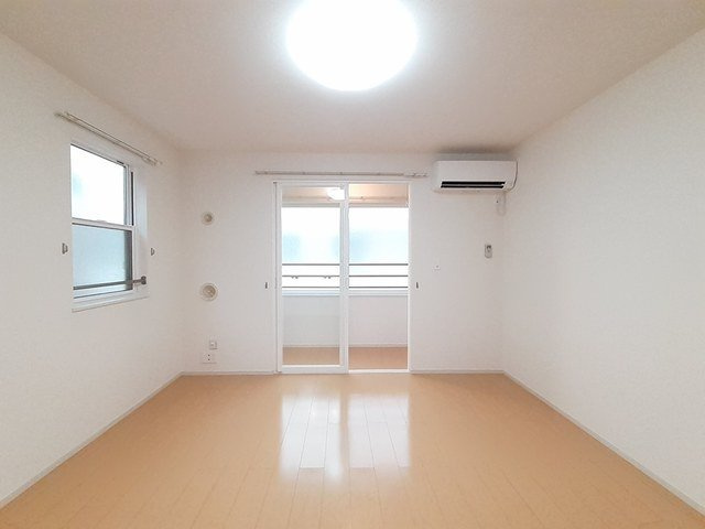 ブルーメの居間・リビング|こちらの居間で趣味の時間をお楽しみください