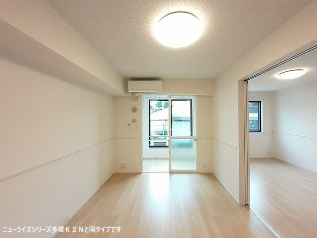 プラウド四屋　Ⅰの居間・リビング|おしゃれな居間です