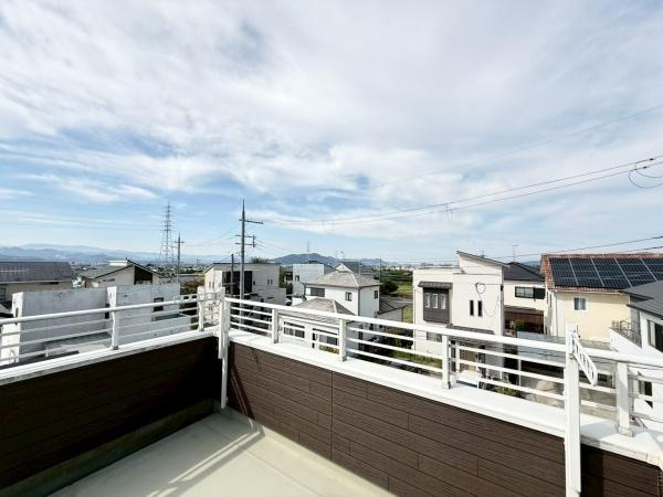 紀の川市北大井　中古戸建のバルコニー