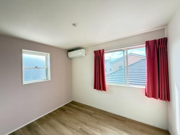 紀の川市北大井　中古戸建の洋室