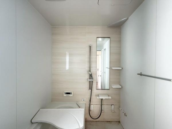 紀の川市北大井　中古戸建の浴室