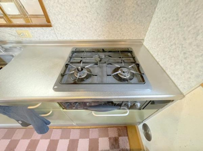 【キッチン】 | 三郷市戸ケ崎4丁目戸建 | お料理が捗る3口コンロ♪丁寧に使われた綺麗なキッチンです♪