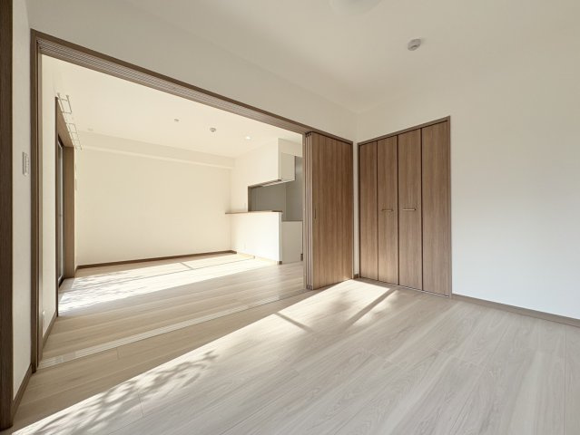 【洋室】 | M's Suite | 参考写真になりますのでご承知おき下さい。