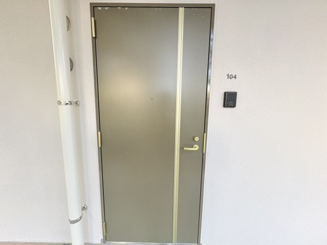 【玄関】 | M's Suite | 参考写真になりますのでご承知おき下さい。