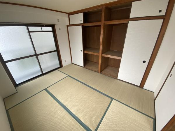 スクエアー小林の和室|★収納いっぱいの和室★