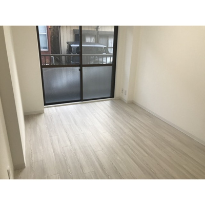 【居間・リビング】 | リバーサイドツルミ