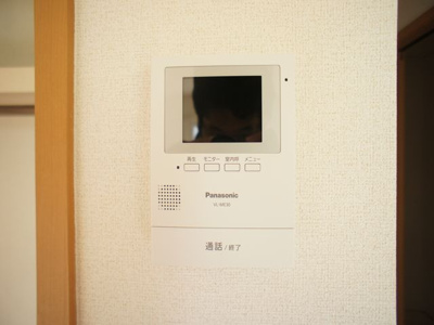 【セキュリティ】 | ドリ－ムハイツＤ | 訪問者の確認ができるTVドアホン付きです♪